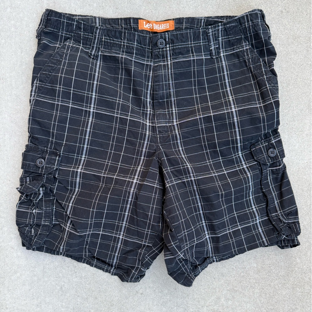 Lee Dungarees Plaid Cargo Shorts (Size 38)